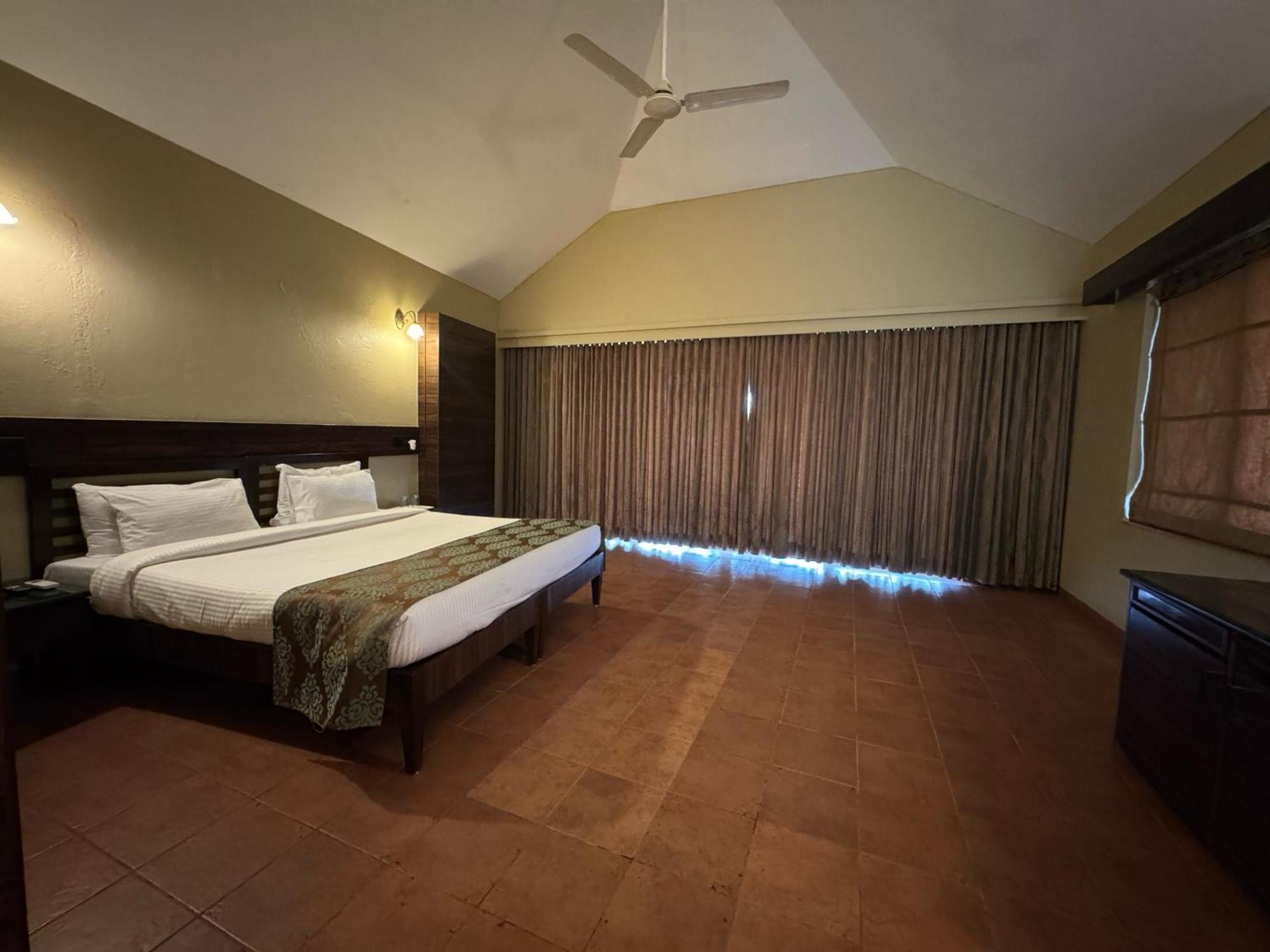 Upper Deck Resort - Stay And Relax At The Highest Peak Lonavala Ngoại thất bức ảnh