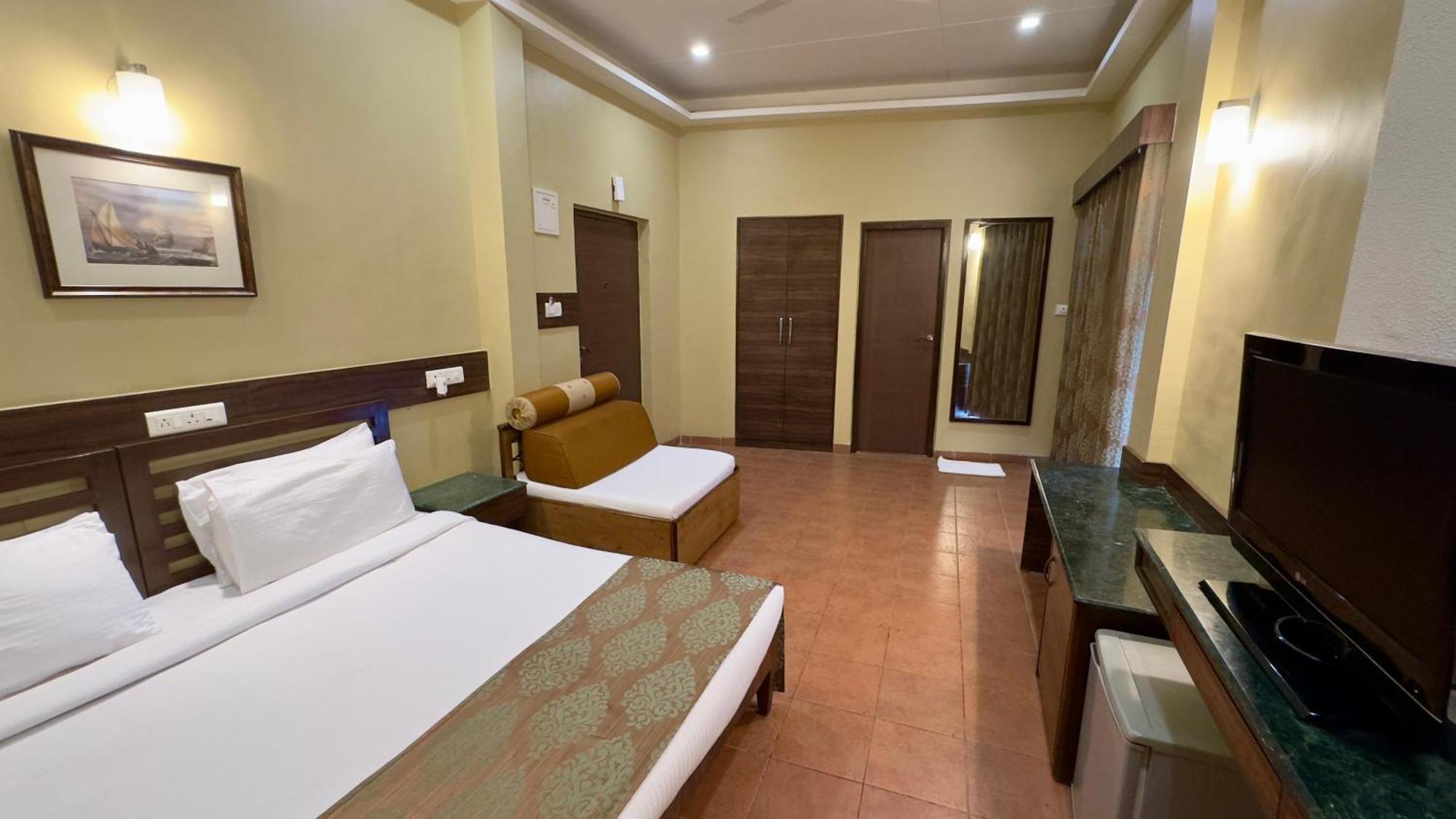 Upper Deck Resort - Stay And Relax At The Highest Peak Lonavala Ngoại thất bức ảnh