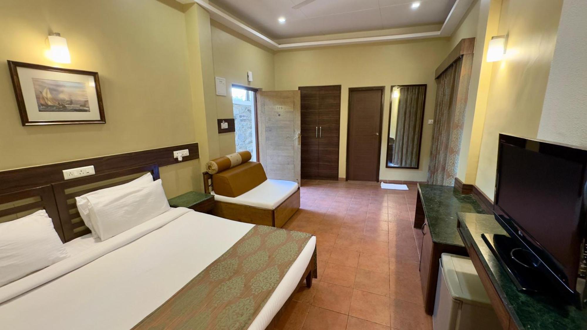 Upper Deck Resort - Stay And Relax At The Highest Peak Lonavala Ngoại thất bức ảnh